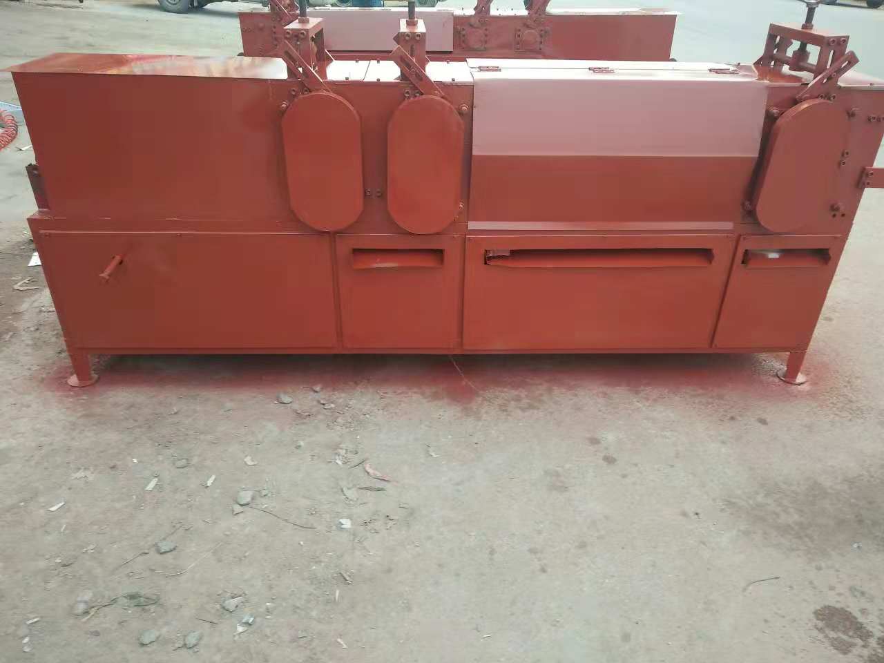 鋼管調直機